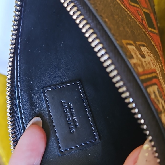 GIVENCHY Large Persian Print Pouch - Picture 7 of 8